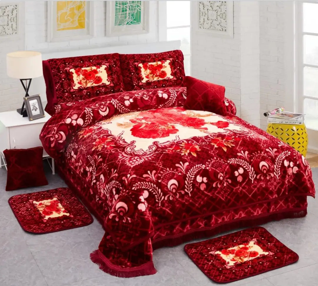 Blanket (ኮቦርታ )Blanket 200×240cm
Bedcover 230×250
Pillows 50×75cm
Cushio 40×40cm
Mat 50×75cm
Slipper 4PCs