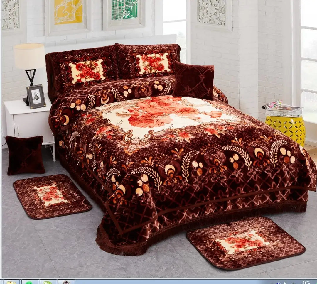 Blanket (ኮቦርታ )Blanket 200×240cm
Bedcover 230×250
Pillows 50×75cm
Cushio 40×40cm
Mat 50×75cm
Slipper 4PCs